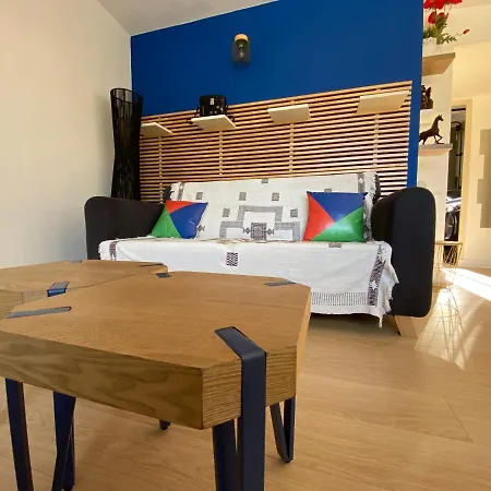 Blue Artist Flat